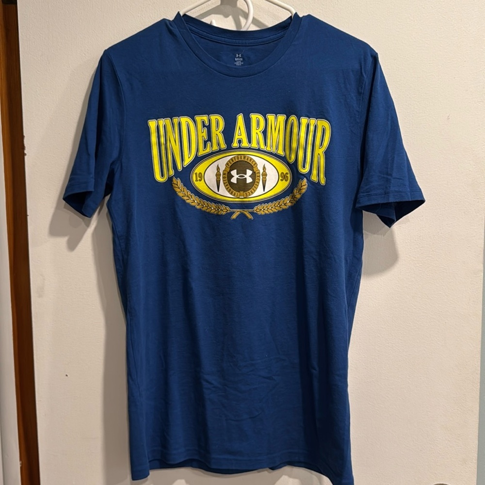 Under Armour Men’s Blue T-Shirt - small
